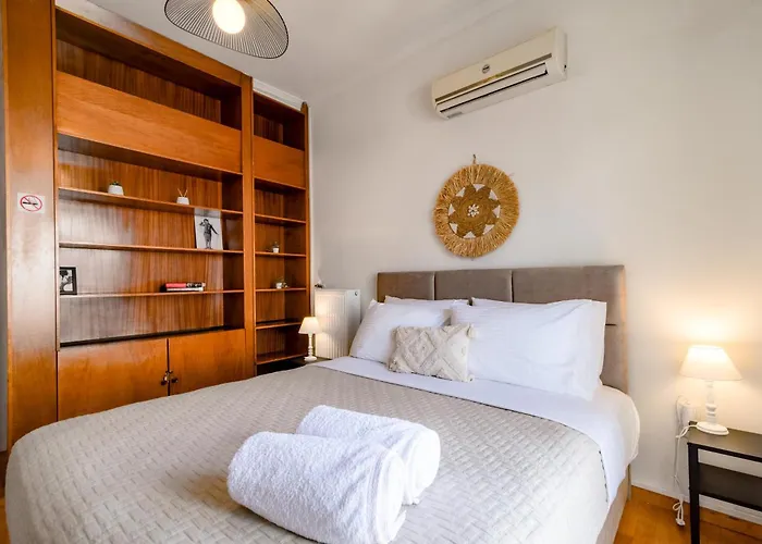 Exarchia Artistic Getaway For Groups