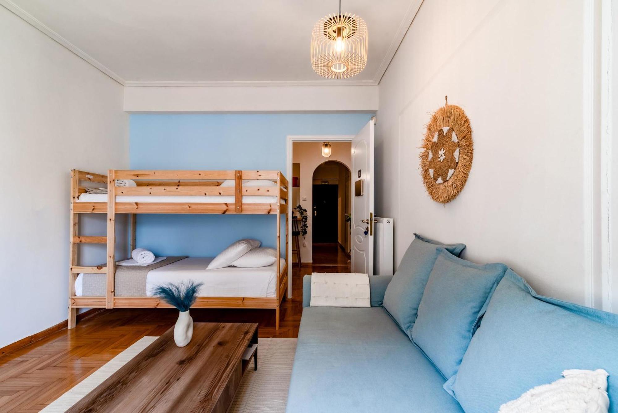 Apartment Exarchia Artistic Getaway For Groups *