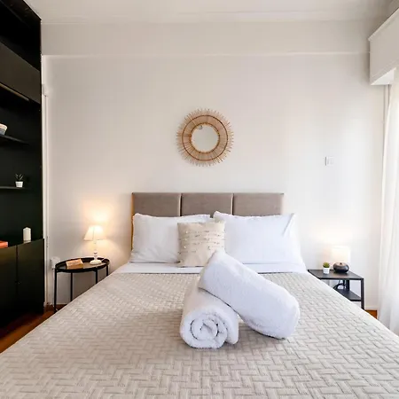 Ferienwohnung Exarchia Artistic Getaway For Groups Athen Exterior foto